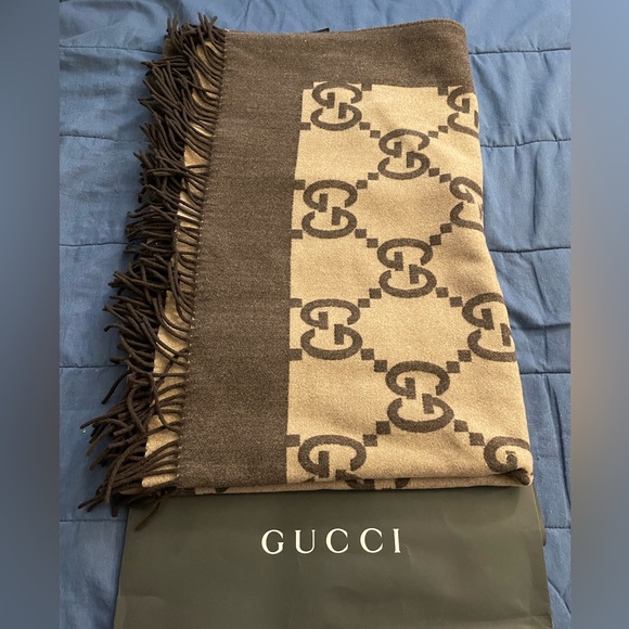 Gucci Bedding Gucci Gg Monogram Beige Brown Throw Blanket Firenze